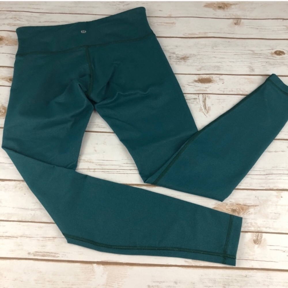 Lululemon green wunder under size 6